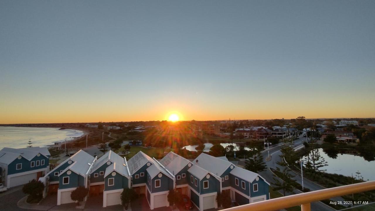 A 406 Fantastic Ocean Beach And Marina View Apt - マンジュラ エクステリア 写真