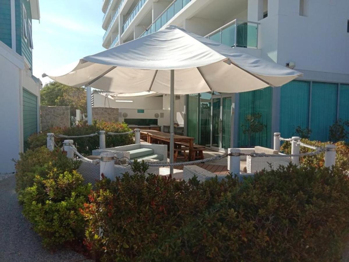 A 406 Fantastic Ocean Beach And Marina View Apt - マンジュラ エクステリア 写真