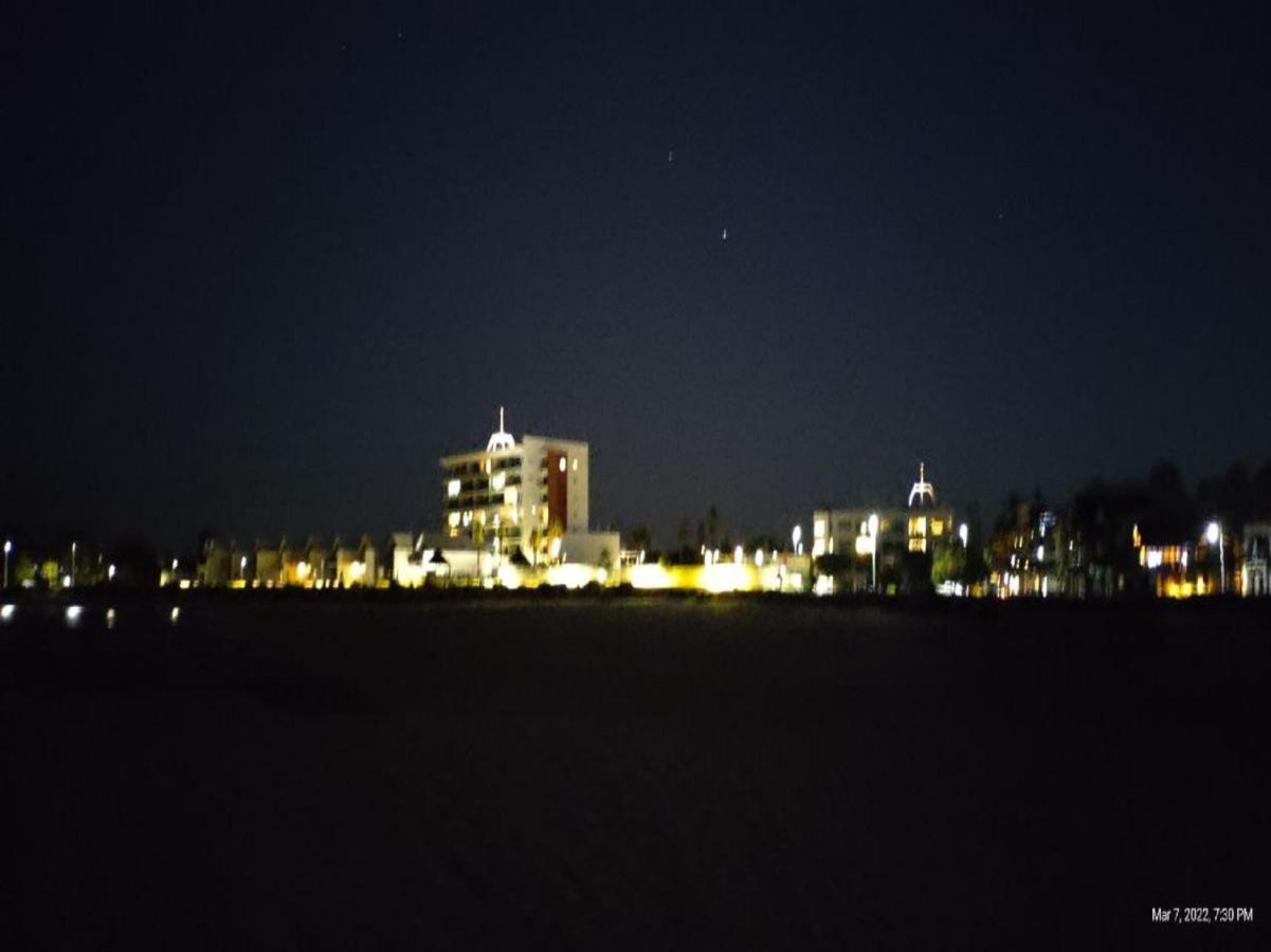 A 406 Fantastic Ocean Beach And Marina View Apt - マンジュラ エクステリア 写真