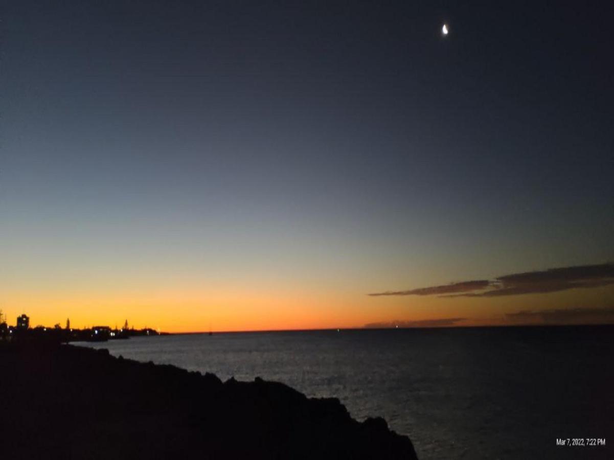 A 406 Fantastic Ocean Beach And Marina View Apt - マンジュラ エクステリア 写真