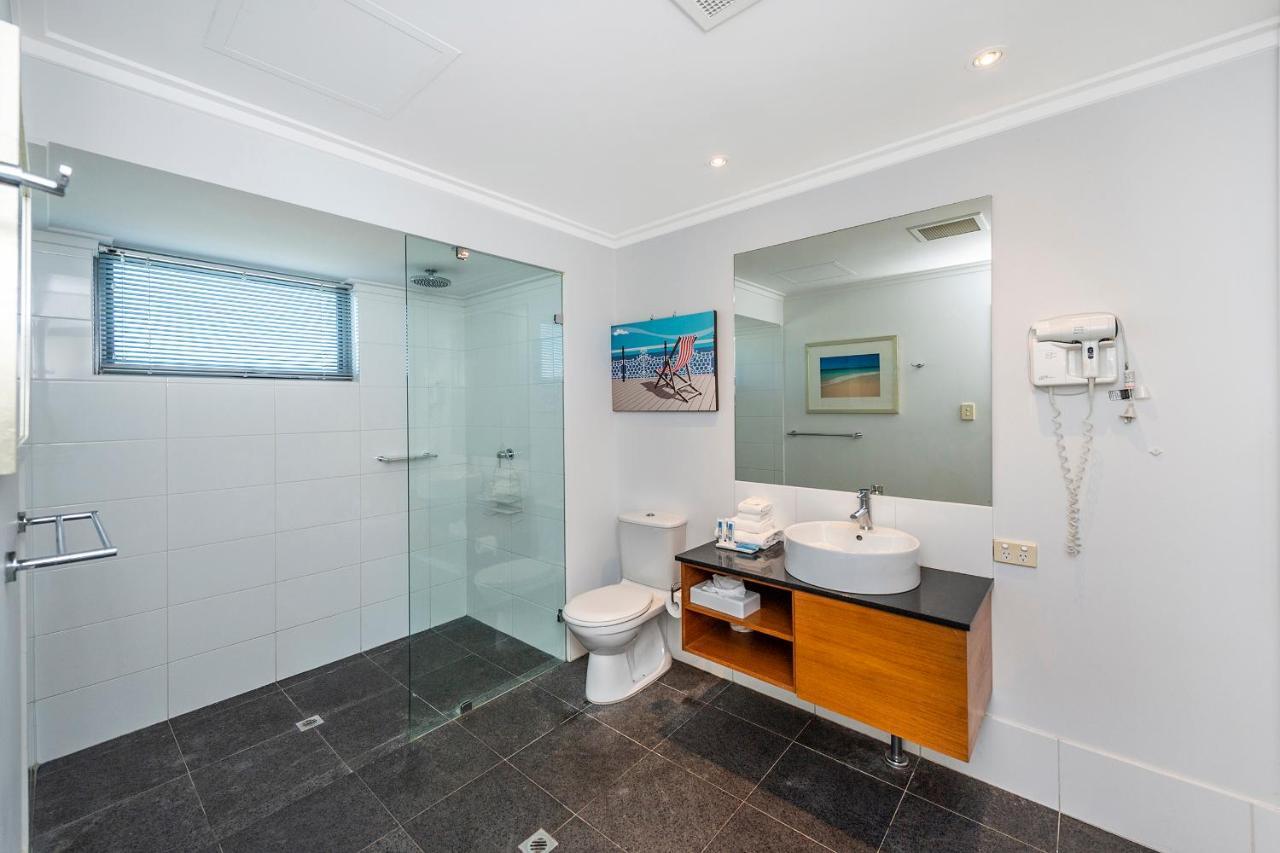 A 406 Fantastic Ocean Beach And Marina View Apt - マンジュラ エクステリア 写真