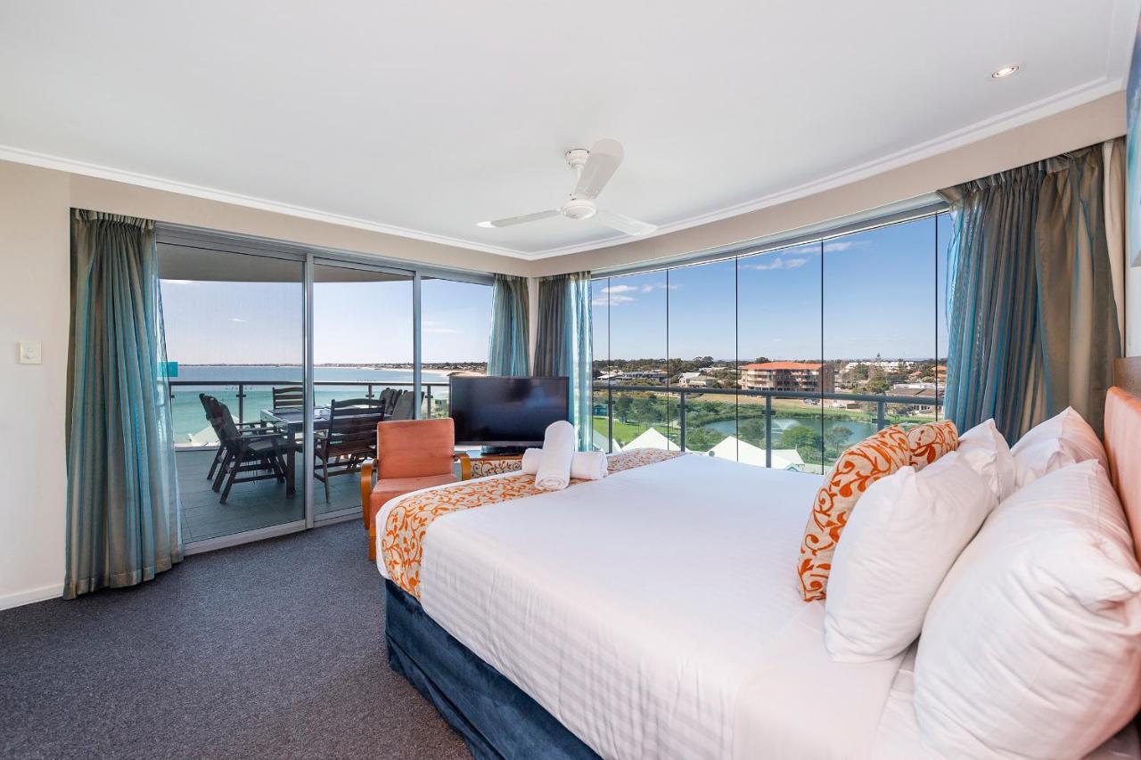 A 406 Fantastic Ocean Beach And Marina View Apt - マンジュラ エクステリア 写真